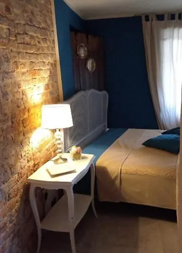 Bed & Breakfast La Boheme 3*